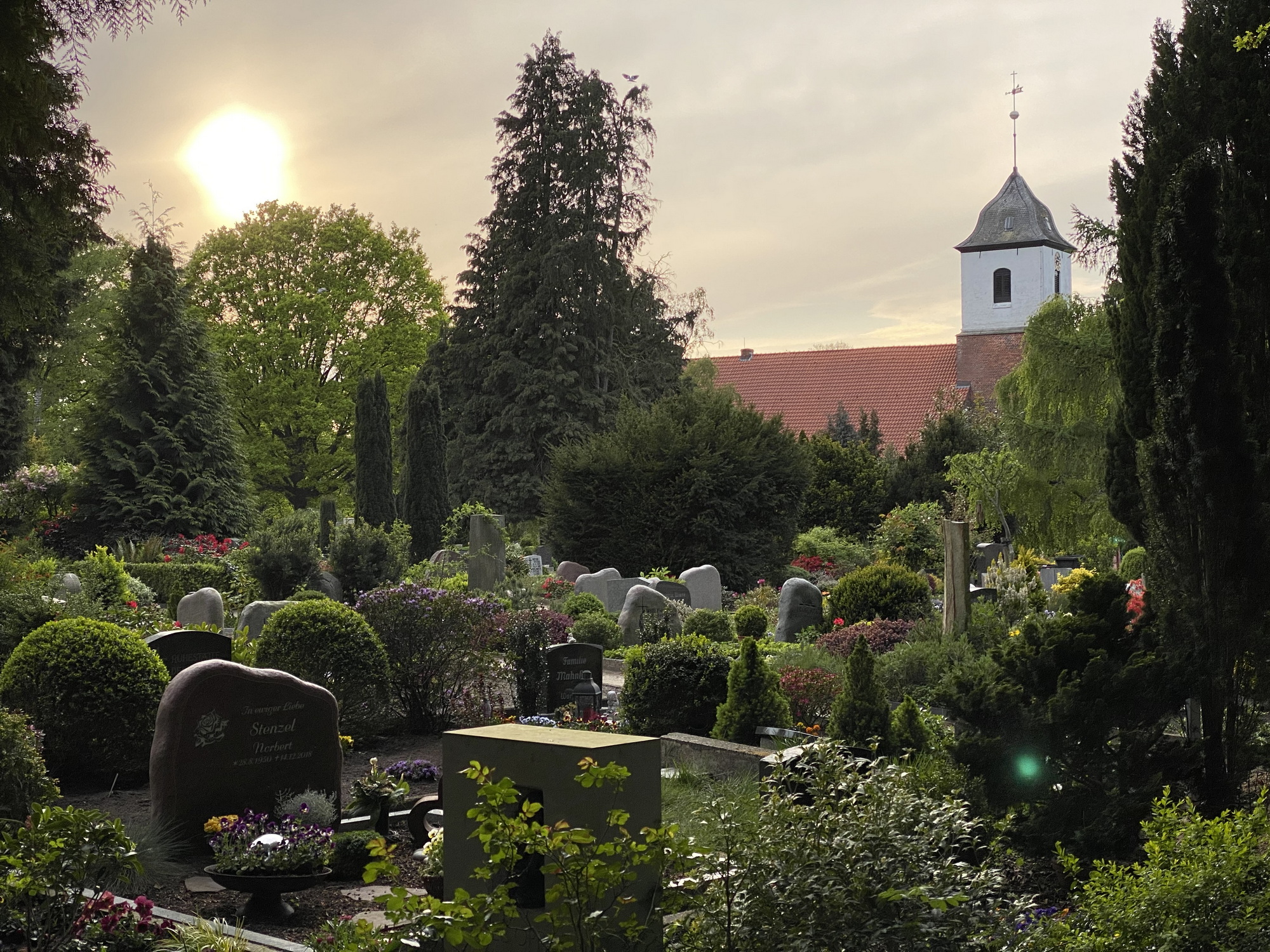 Bild zu Landkreis Osterholz - Tag des Friedhofs