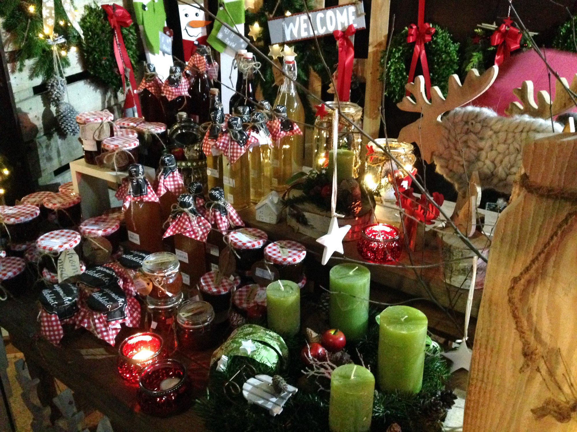 Bild zu Ausflugstipp: Lohne - Weihnachtsmarkt mit Schlittschuhbahn