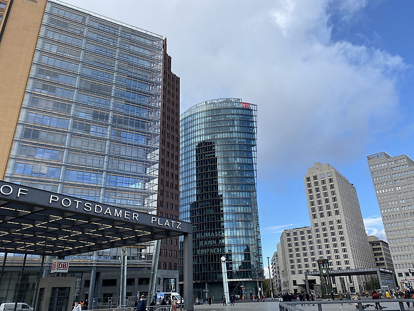 Bahnhof am Potsdamer Platz