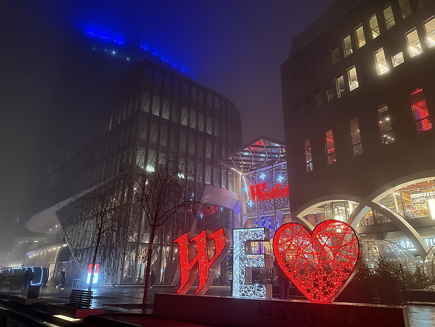 Ausflugstipp: Hamburg - Weihnachtszeit: Weihnachtsstimmung in der HafenCity beim Shoppingcenter Westfield