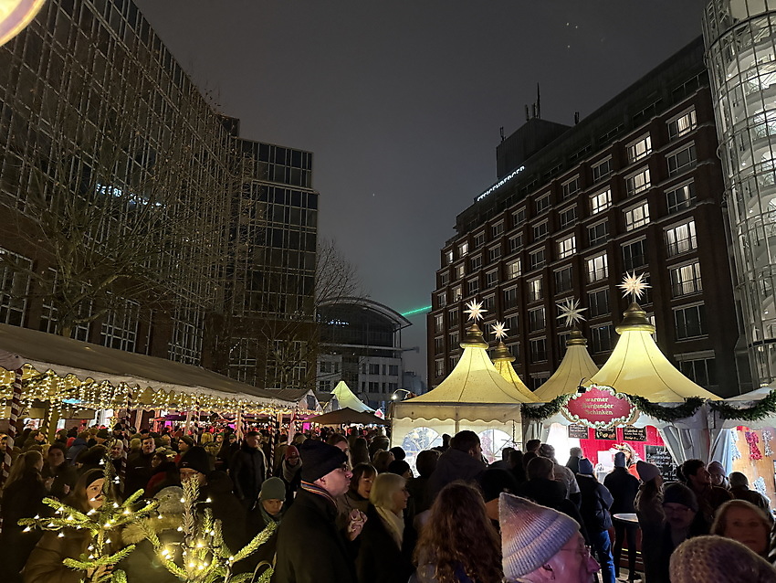Ausflugstipp: Hamburg - Weihnachtsmarkt auf der Fleetinsel – Bild 2