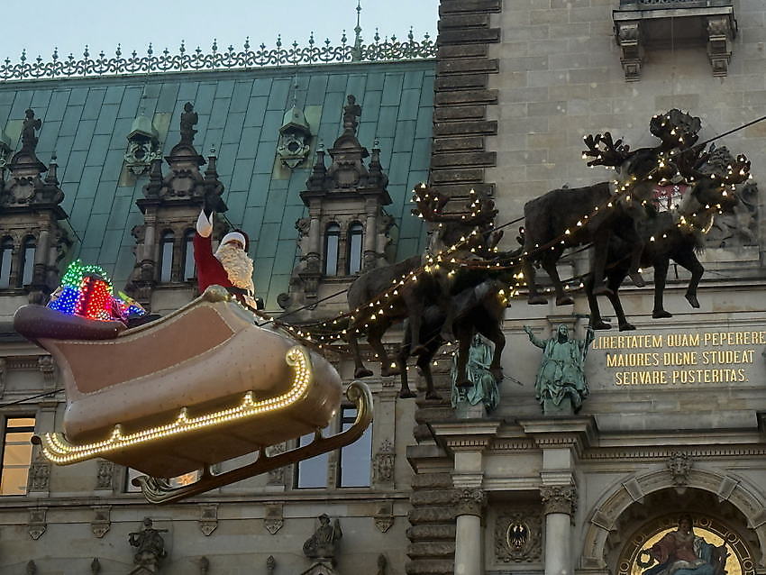Ausflugstipp: Hamburg - Historischer Weihnachtsmarkt vor dem Rathaus – Bild 7