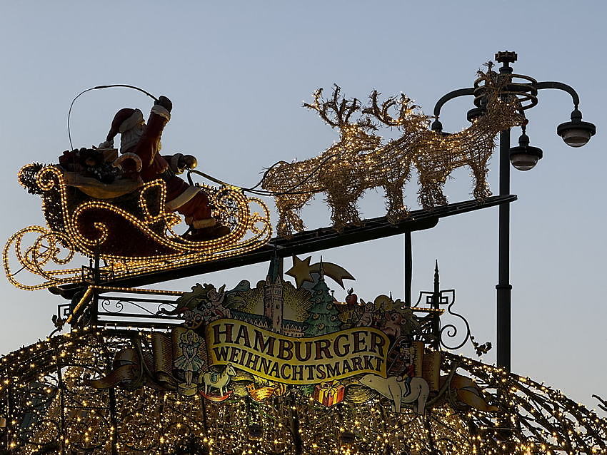Ausflugstipp: Hamburg - Historischer Weihnachtsmarkt vor dem Rathaus – Bild 8